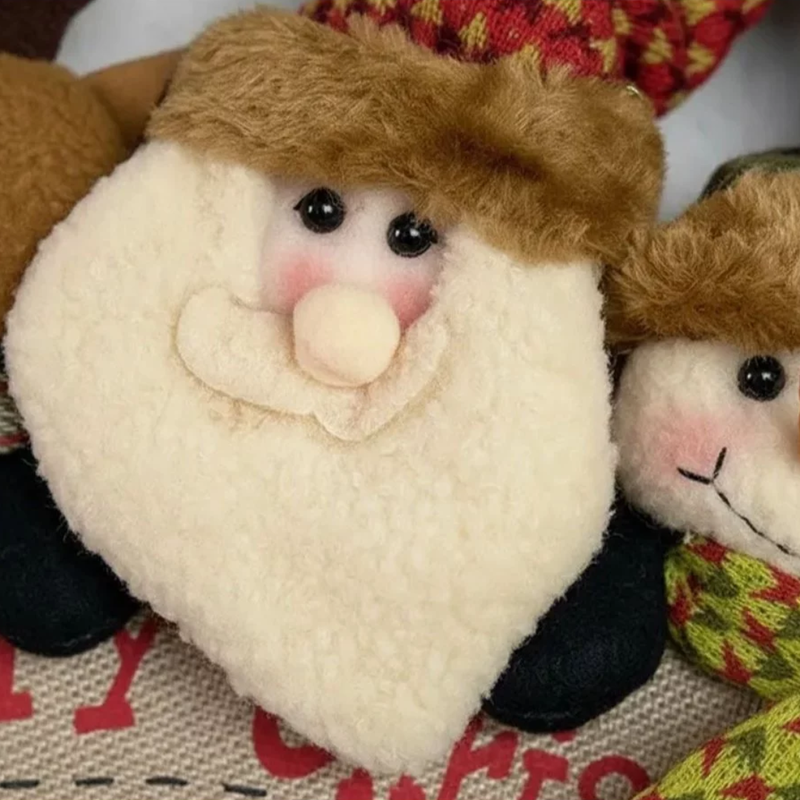 Guirlanda Natalina Decorada com Pelúcias